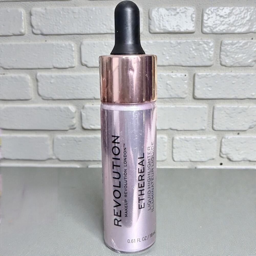 Makeup Revolution Ethereal Liquid Highlighter New Sealed